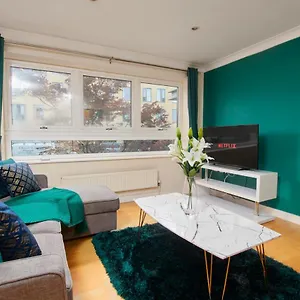 https://exquisite-cambridge-abode-parking.cambridgehotelsuk.com
